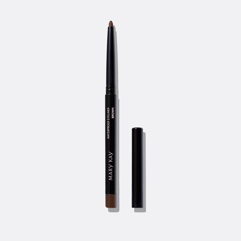 Crayon hydrofuge pour les yeux Mary Kay Brun sans capuchon sur un frottis de la teinte.
